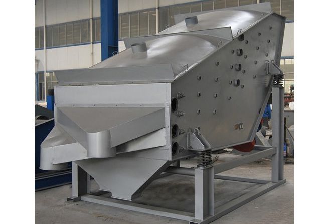 直線振動篩輸料不暢，出料跑偏？這些要點你都做對了嗎？