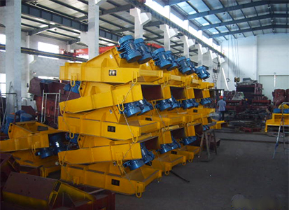 GZG系列電機振動給料機 (吊式).jpg